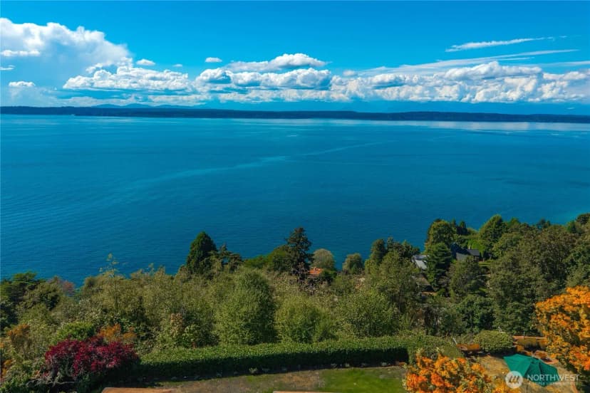 Property photo for 3233 Magnolia Boulevard W, Seattle photo 30