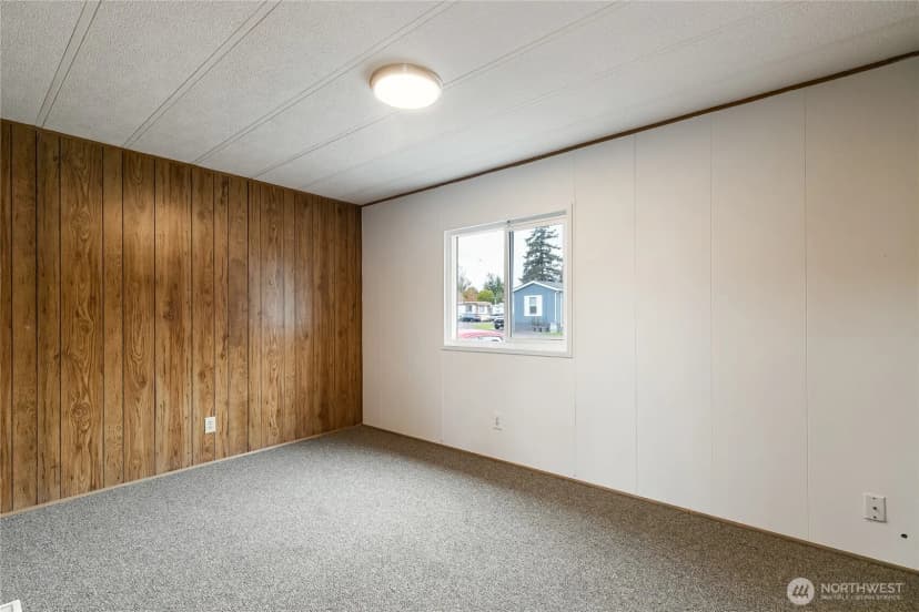 Property photo for 2240 Peace Portal Drive #5, Blaine photo 13