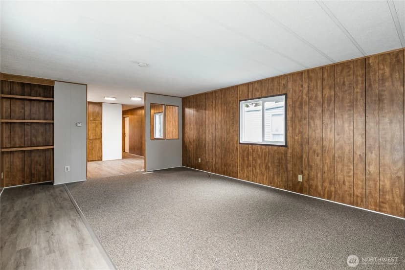 Property photo for 2240 Peace Portal Drive #5, Blaine photo 7