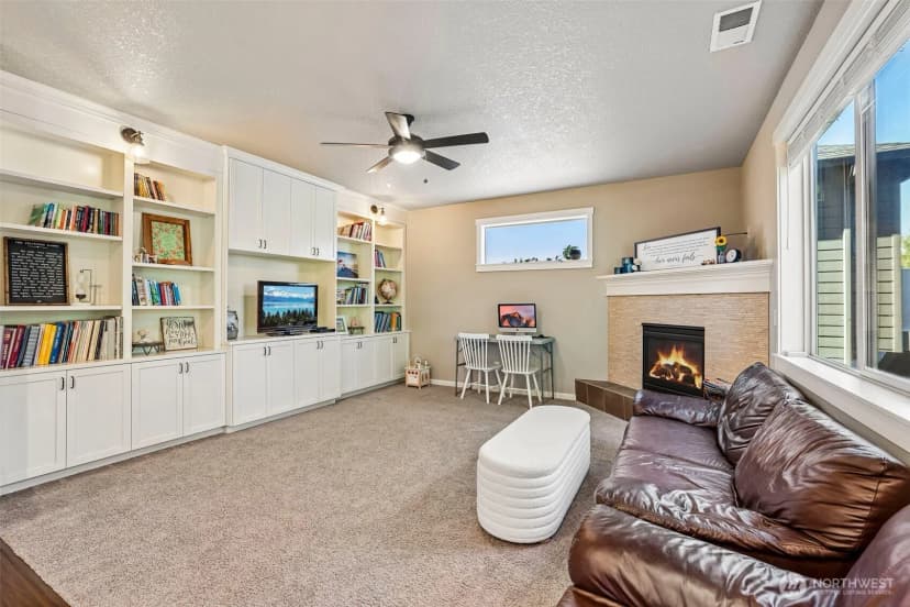 Property photo for 527 N Allen Creek Drive, Ridgefield photo 5