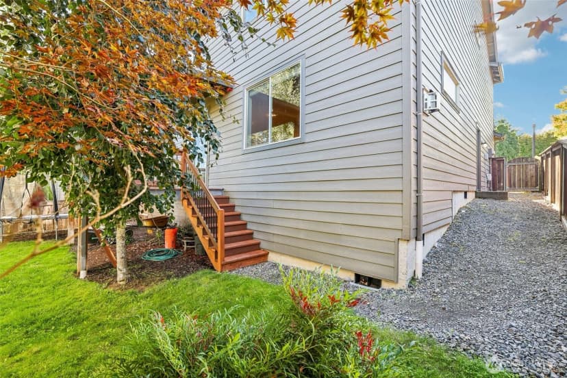 Property photo for 527 N Allen Creek Drive, Ridgefield photo 25
