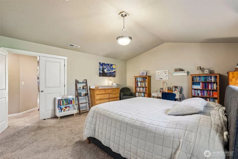 Property photo for 527 N Allen Creek Drive, Ridgefield photo 14