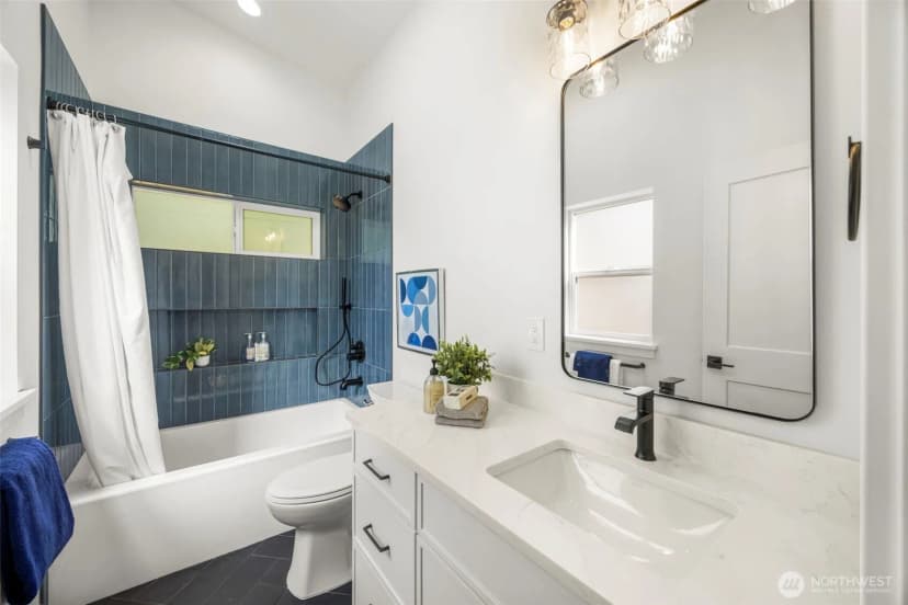 Property photo for 212 N 115th Street, Seattle photo 18