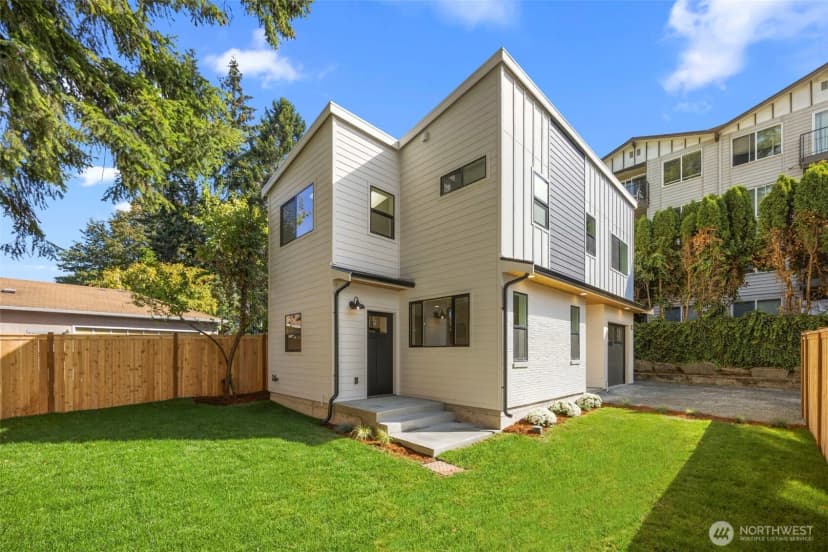 Property photo for 212 N 115th Street, Seattle photo 31