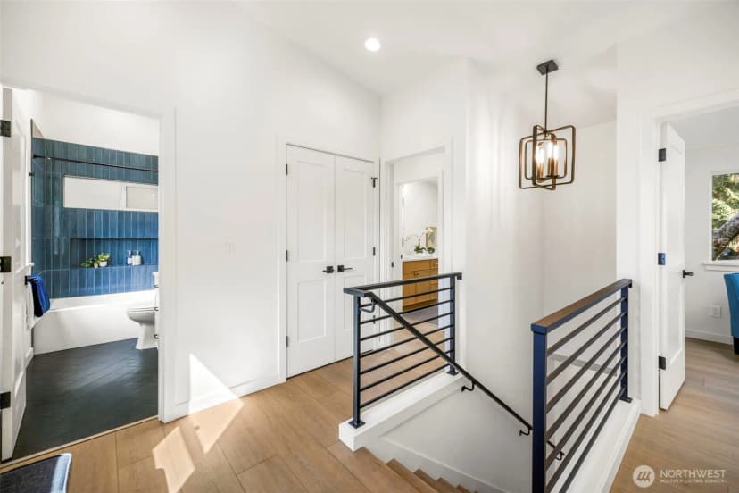Property photo for 212 N 115th Street, Seattle photo 16