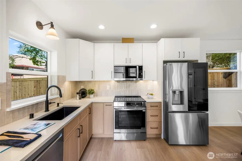 Property photo for 212 N 115th Street, Seattle photo 15