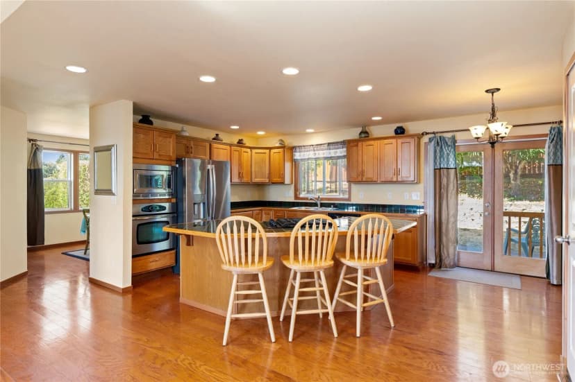 Property photo for 3215 Rickey Road Ne, Bremerton photo 4