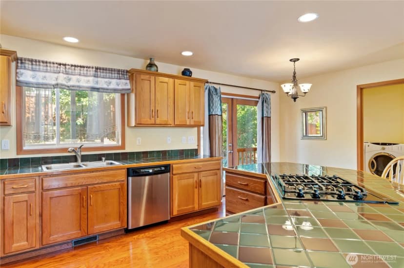 Property photo for 3215 Rickey Road Ne, Bremerton photo 10