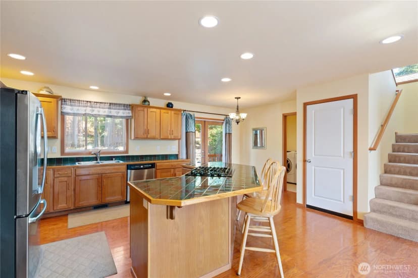 Property photo for 3215 Rickey Road Ne, Bremerton photo 15