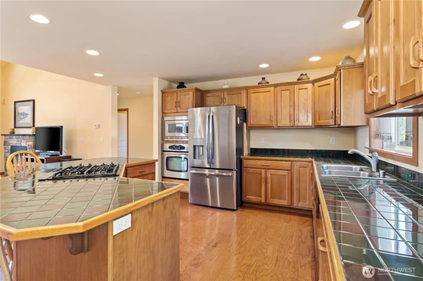 Property photo for 3215 Rickey Road Ne, Bremerton photo 7