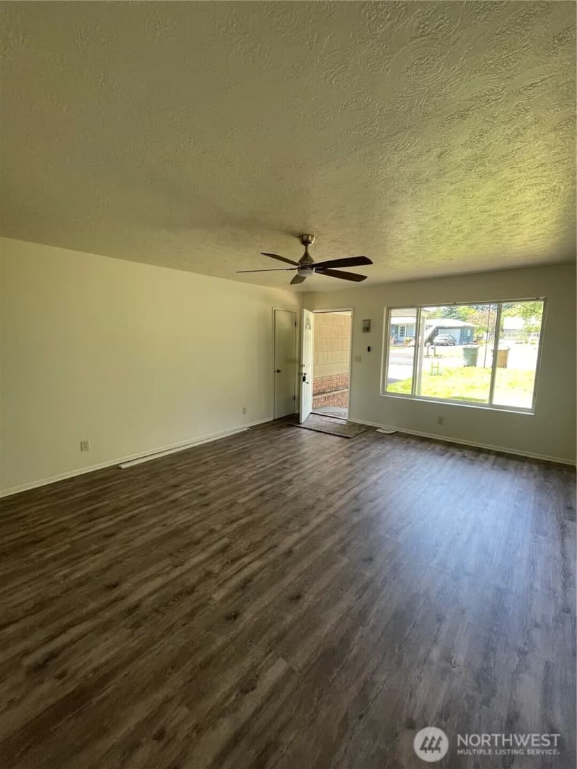 Property photo for 1 Pacific Place #1, Longview photo 7