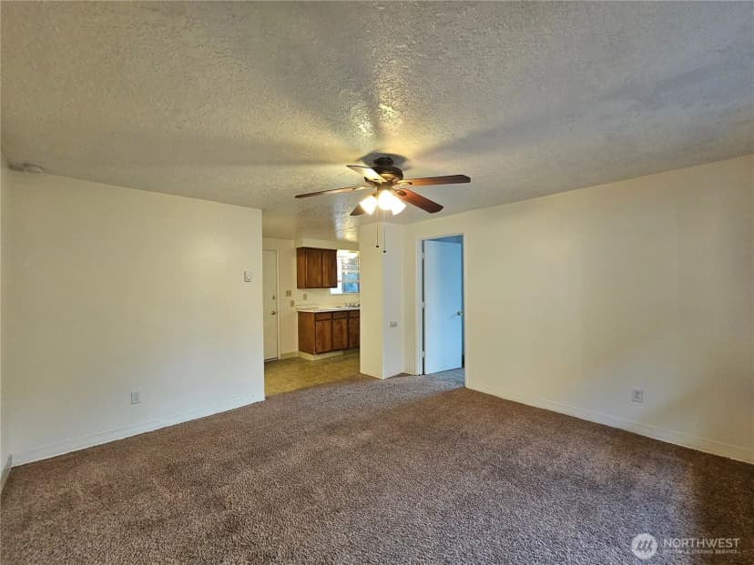 Property photo for 1 Pacific Place #1, Longview photo 27