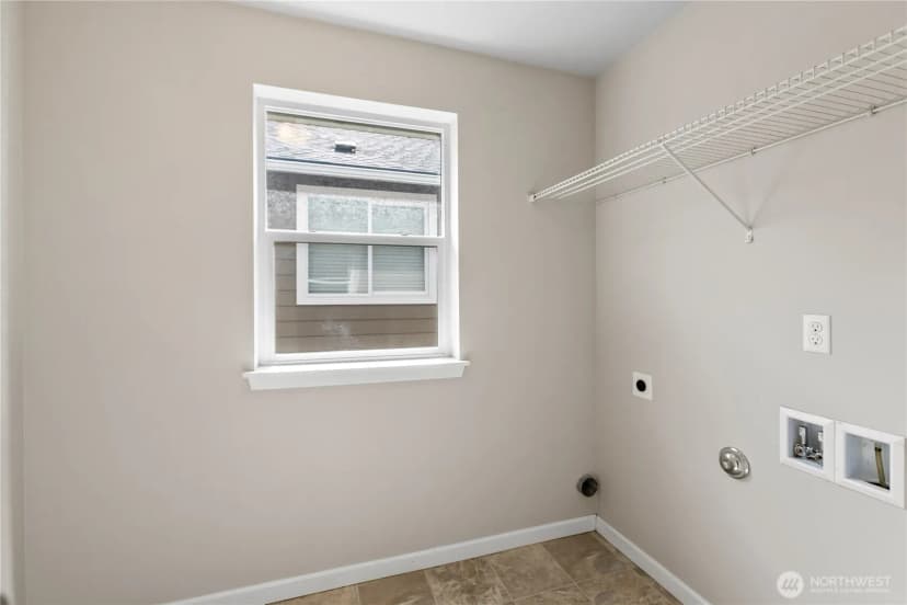 Property photo for 3833 Westar Avenue Sw, Bremerton photo 19