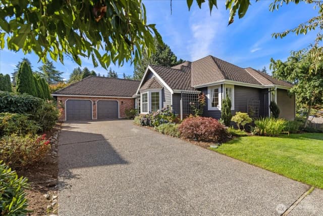 Property photo for 5816 Chennault Beach Drive, Mukilteo photo 2