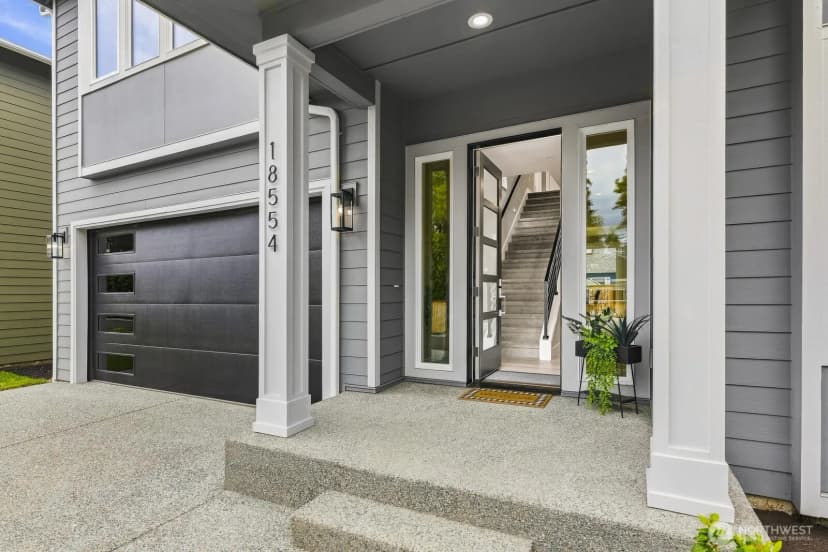 Property photo for 18554 Stone Avenue N, Shoreline photo 3