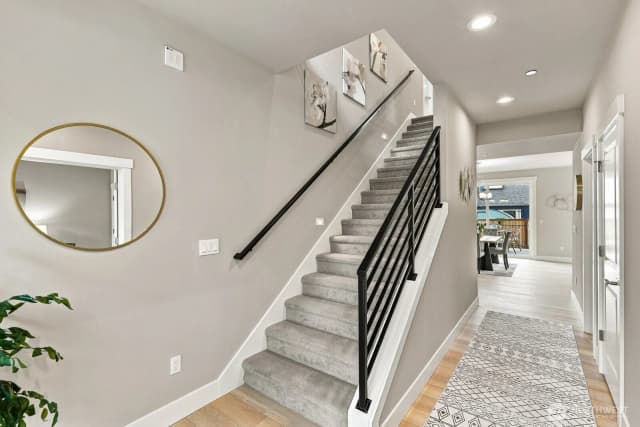 Property photo for 18554 Stone Avenue N, Shoreline photo 5