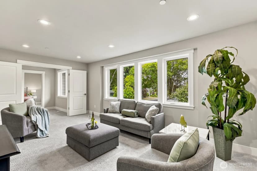 Property photo for 18554 Stone Avenue N, Shoreline photo 35