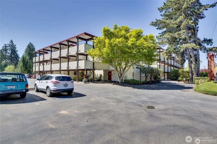 Property photo for 8516 196th Street Sw #105, Edmonds photo 40