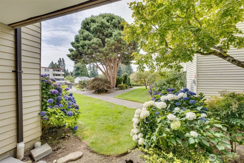 Property photo for 8516 196th Street Sw #105, Edmonds photo 27