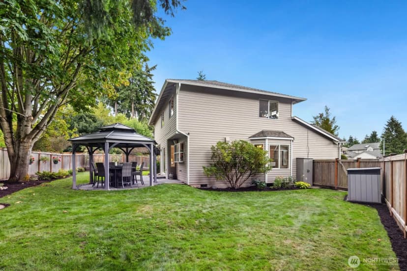 Property photo for 4314 Ne 6th Place, Renton photo 39
