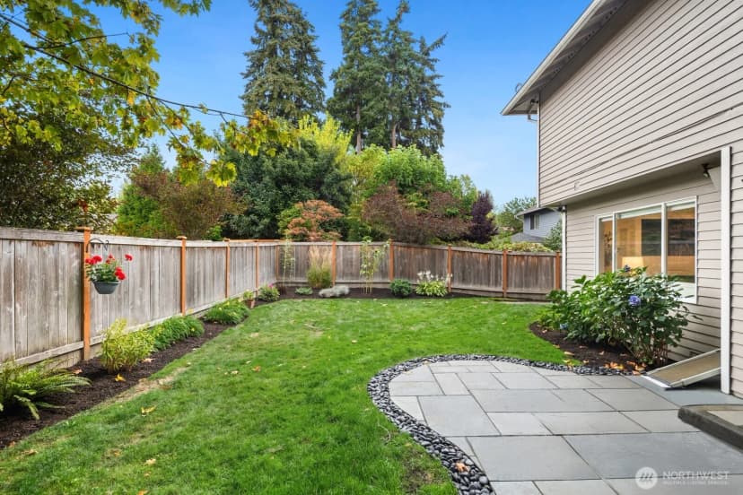 Property photo for 4314 Ne 6th Place, Renton photo 37