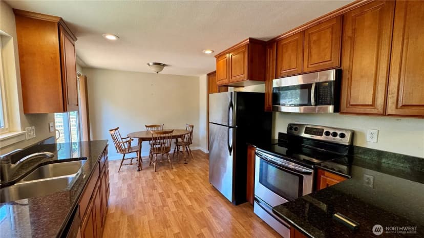 Property photo for 1822 N Bristol Street, Tacoma photo 14