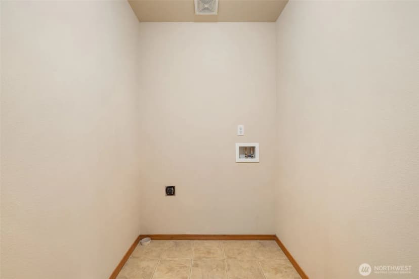 Property photo for 4523 Se Bakken Court, Port Orchard photo 18