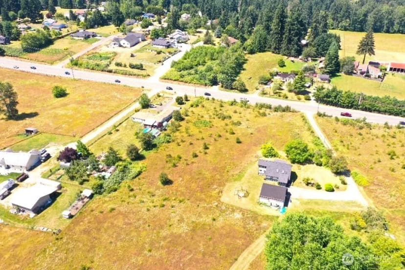 Property photo for 24507 Meridian Avenue E, Graham photo 34