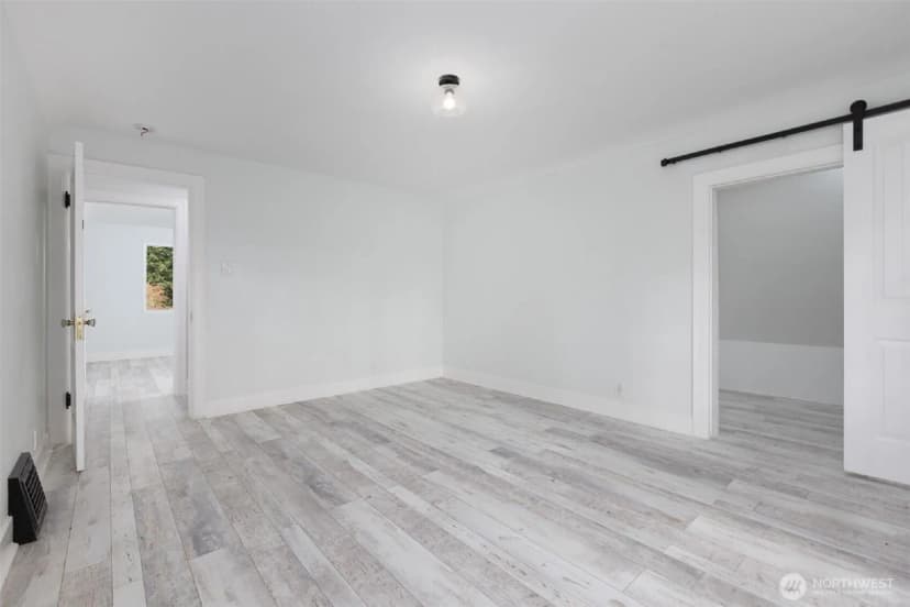 Property photo for 24507 Meridian Avenue E, Graham photo 22