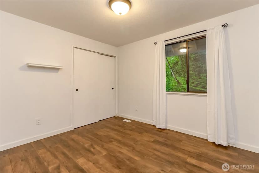 Property photo for 28803 184th Place Se, Kent photo 20