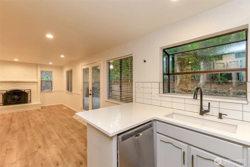 Property photo for 28803 184th Place Se, Kent photo 12