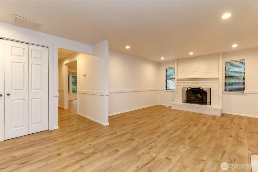 Property photo for 28803 184th Place Se, Kent photo 9