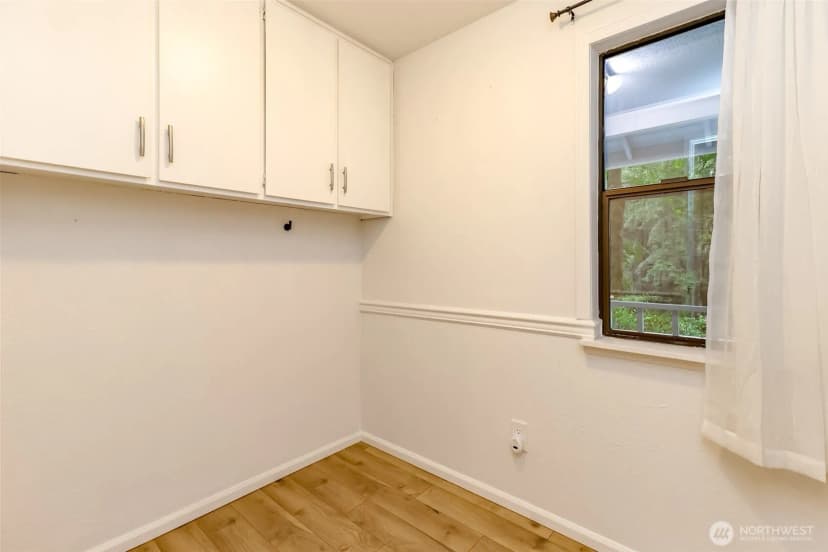 Property photo for 28803 184th Place Se, Kent photo 16