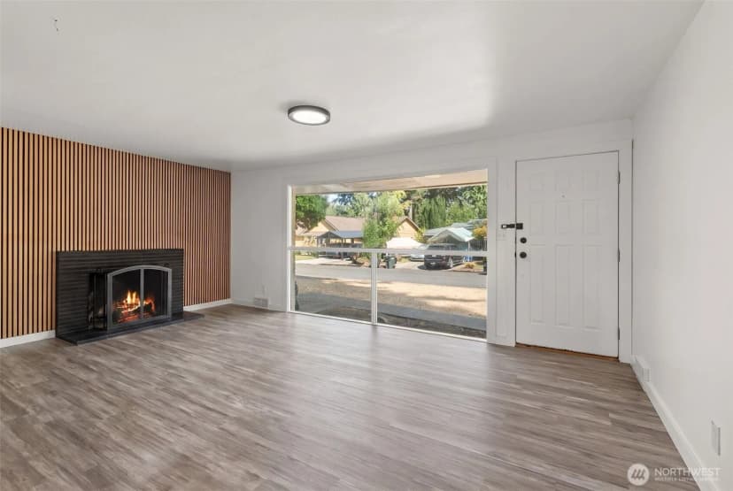 Property photo for 8518 Mount Tacoma Drive Sw, Lakewood photo 6
