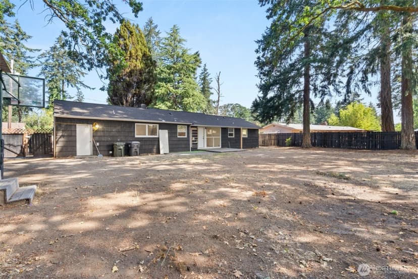 Property photo for 8518 Mount Tacoma Drive Sw, Lakewood photo 16