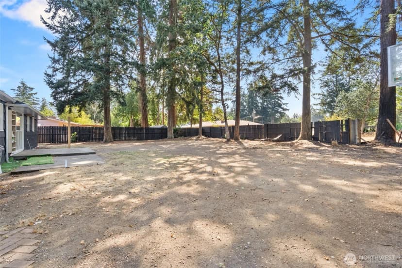 Property photo for 8518 Mount Tacoma Drive Sw, Lakewood photo 17