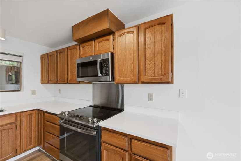Property photo for 717 122nd Avenue Ne #b2, Bellevue photo 13