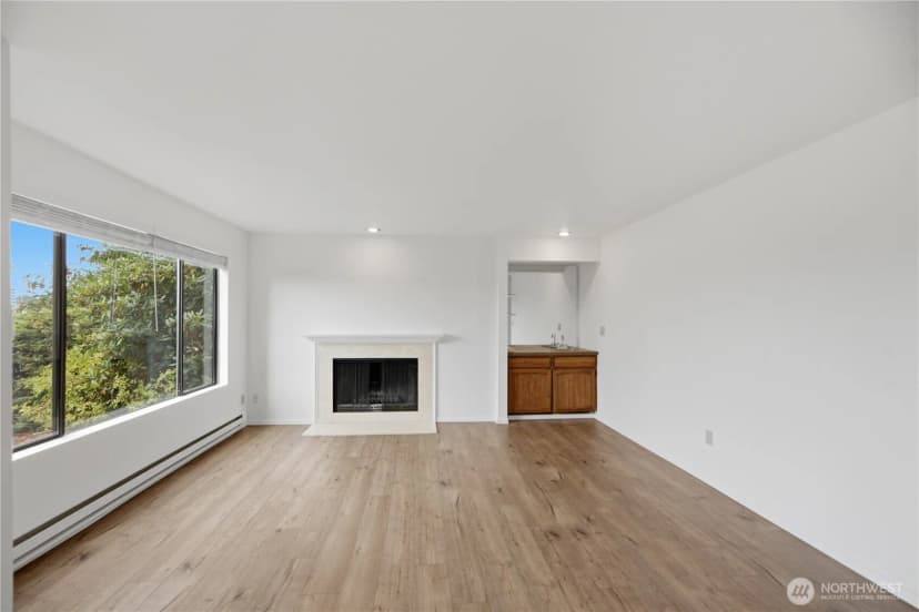 Property photo for 717 122nd Avenue Ne #b2, Bellevue photo 5