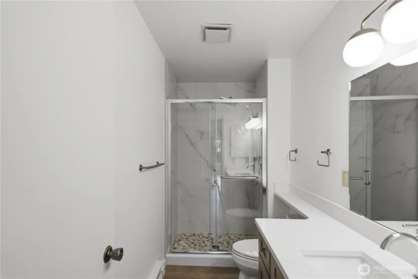 Property photo for 717 122nd Avenue Ne #b2, Bellevue photo 21