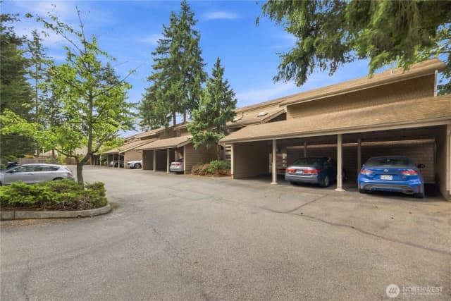 Property photo for 717 122nd Avenue Ne #b2, Bellevue