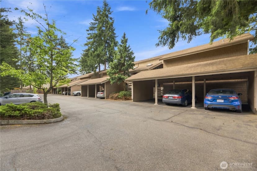 Property photo for 717 122nd Avenue Ne #b2, Bellevue