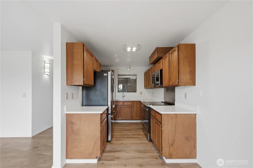 Property photo for 717 122nd Avenue Ne #b2, Bellevue photo 11