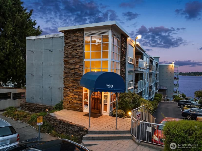 Property photo for 720 Lakeside Avenue S #106, Seattle photo 17