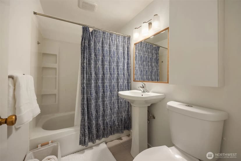Property photo for 720 Lakeside Avenue S #106, Seattle photo 15
