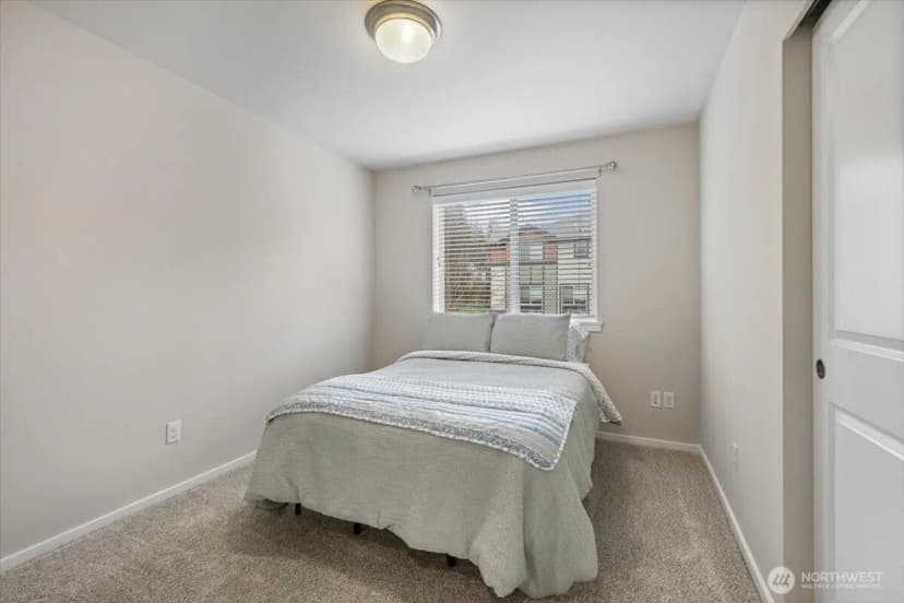 Property photo for 16526 2nd Avenue Se, Bothell photo 22
