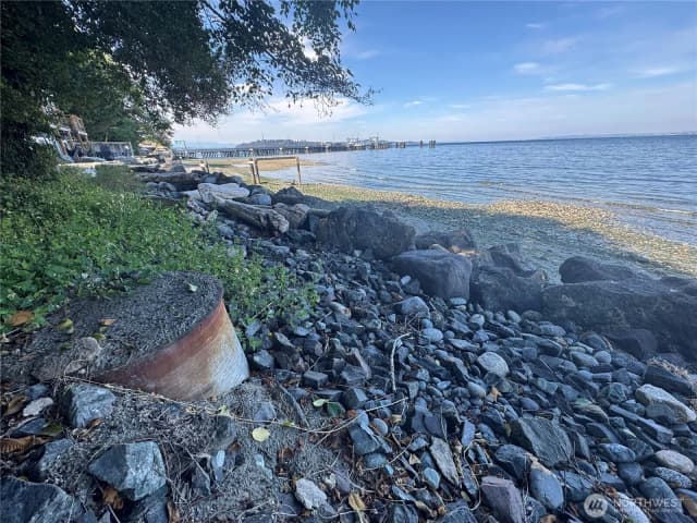 Property photo for 10016 Sw Bunker Trail, Vashon