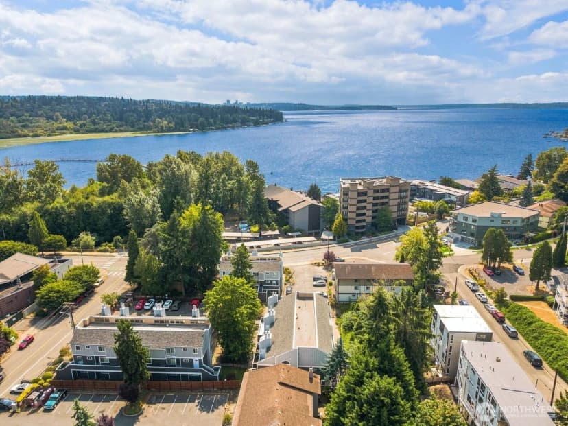 Property photo for 17113 93rd Avenue Ne #b-6, Kirkland