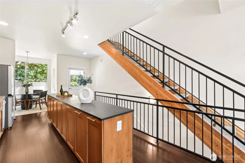 Property photo for 2804 S Columbian Way, Seattle photo 6