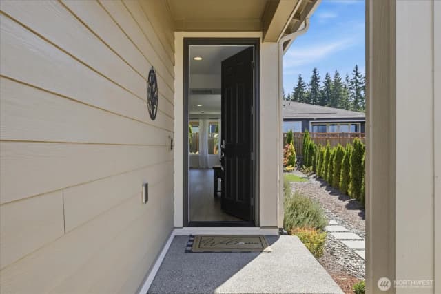 Property photo for 15203 182nd Avenue E, Bonney Lake photo 3