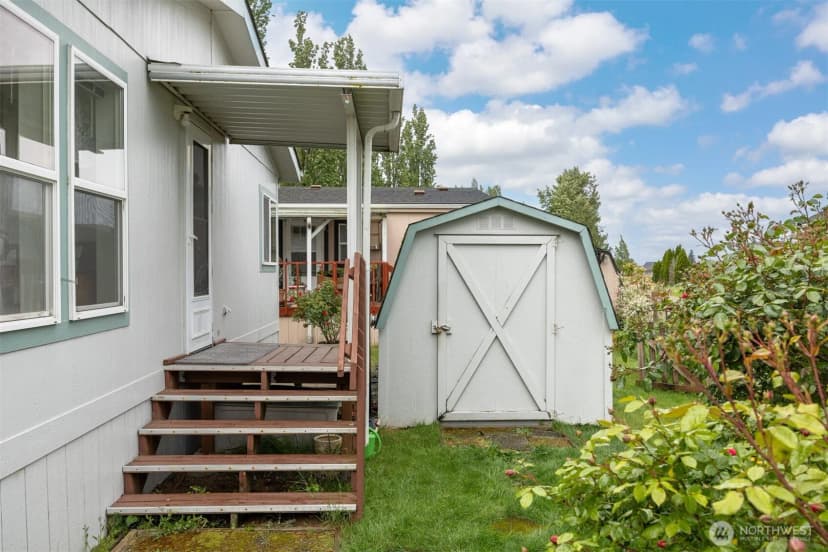 Property photo for 380 E Pole Road #6, Lynden photo 35
